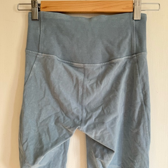 Lululemon Inner Glow Tight 28"
Washed Chambray - Picture 6 of 10